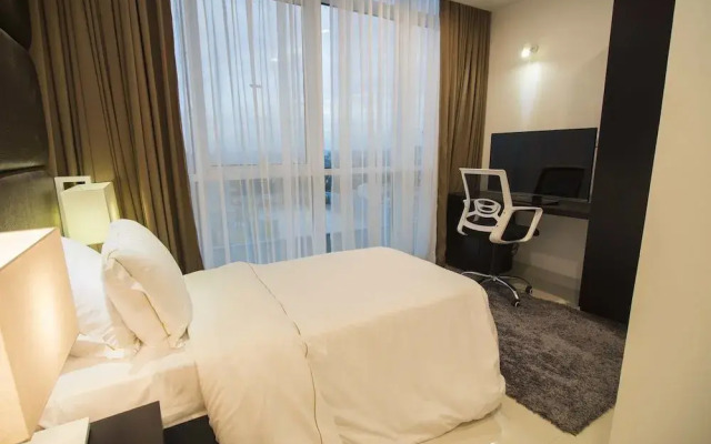 Platinum One Suites - 3 Bedroom