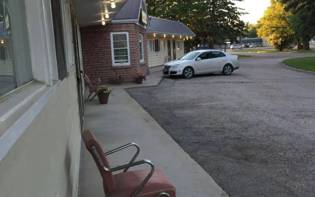 Yellow Quill Motel
