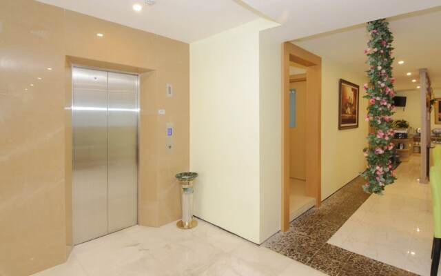 Airy Nagoya Raden Patah Libra Centre Batam