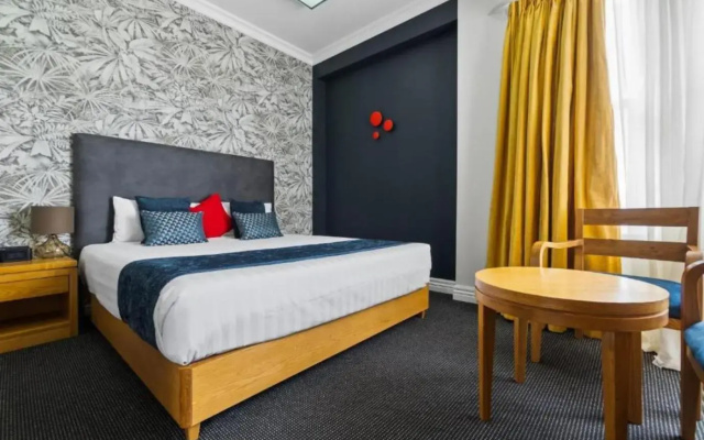 Ramada by Wyndham Hamilton City Center