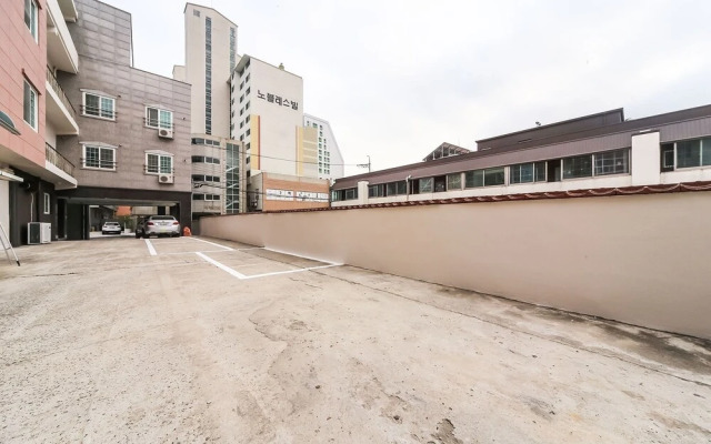 Geojedo Jangseungpo Hotel Carara