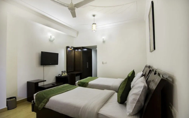 Treebo Four Sight Sector - 14 Gurgaon