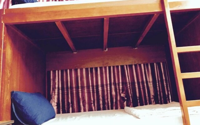 Mi Mi Backpackers Hostel