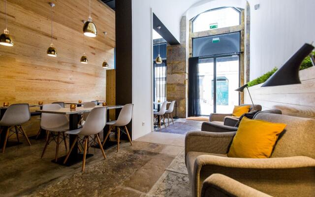 The 8 Downtown Suites
