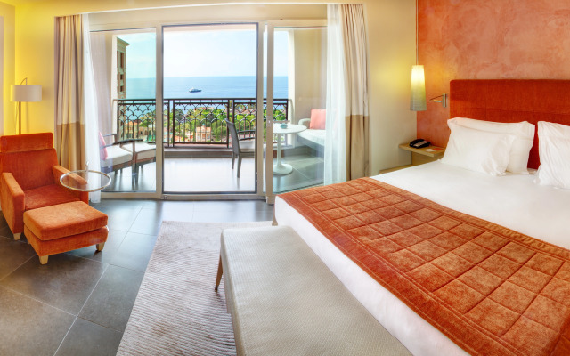 Monte-Carlo Bay Hotel & Resort