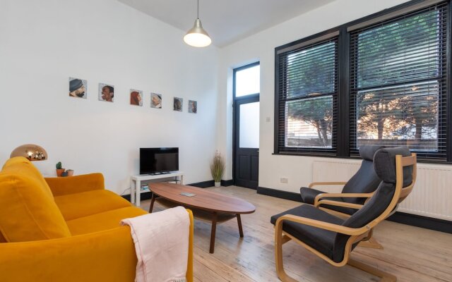 Serene and Spacious 1 Bedroom Garden Flat in Clapton