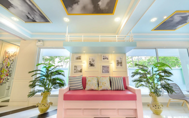 The Tint at Phuket town