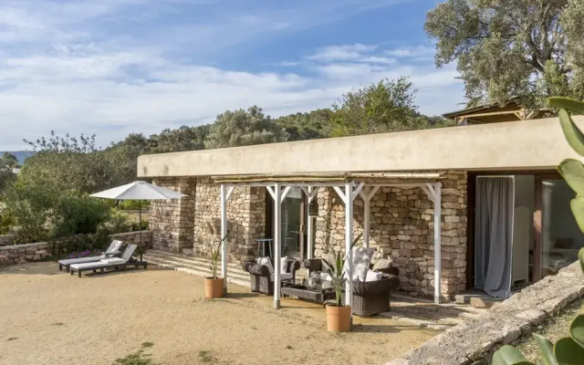Rural Hideaway Villa in Stcarlos