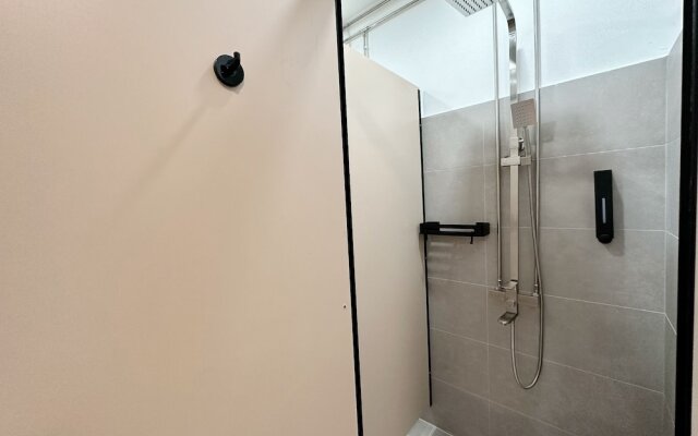 RadZone Hostel