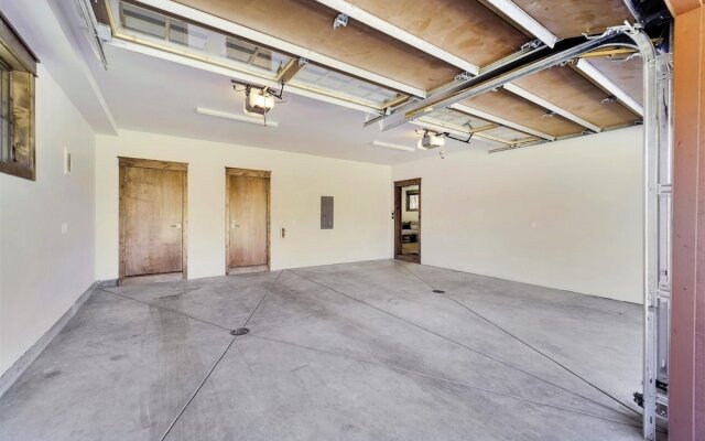 Cocoa Cabin 4 Bedroom Home by RedAwning