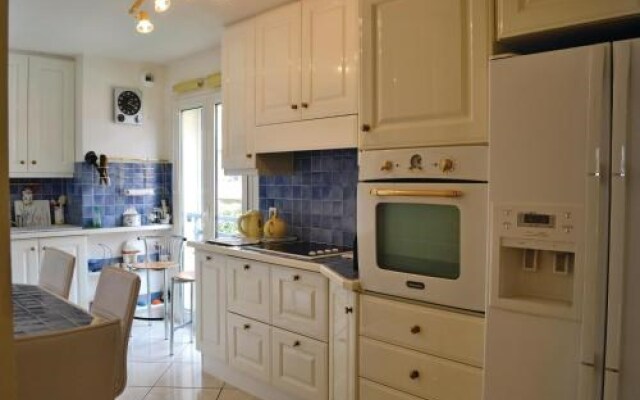 Apartment Immeuble La Rode