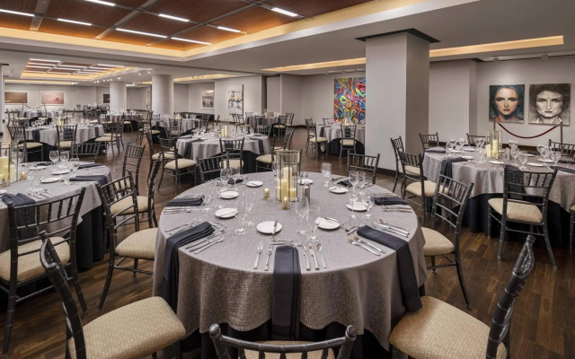 JW Marriott Houston Downtown
