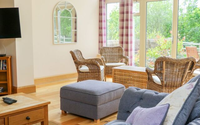 Dinkley Cottage