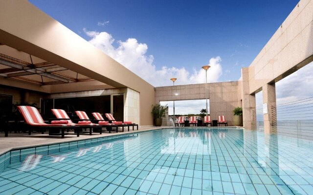 Gefinor Rotana Hotel