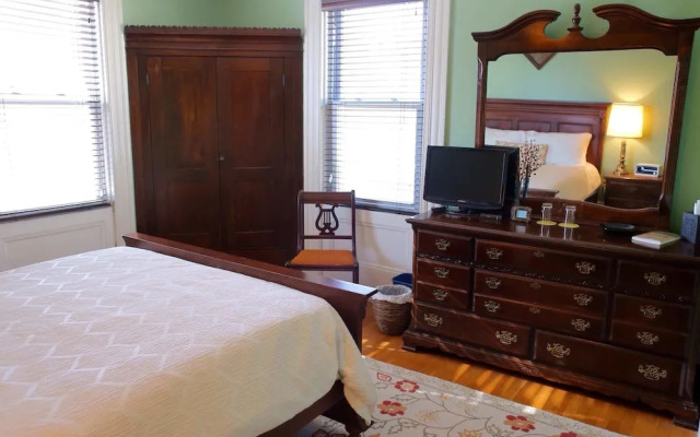 Stepping Stone Inn