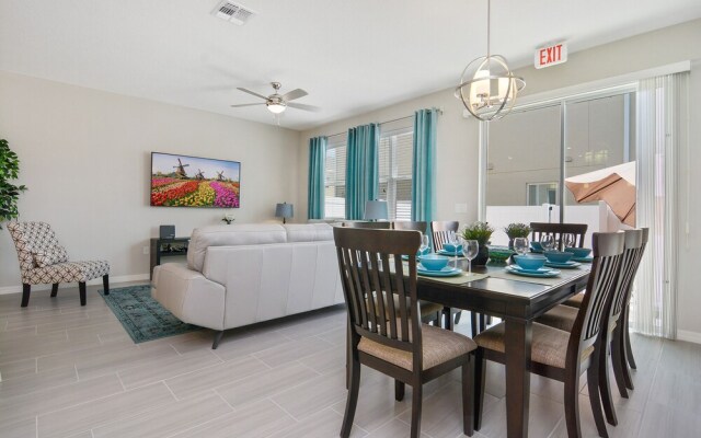 Four Bedroom Sleeps 10 w/GameRoom 5152A