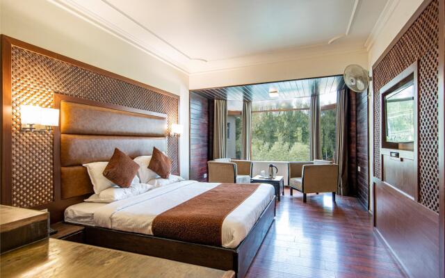 Hotel Grand Mahal