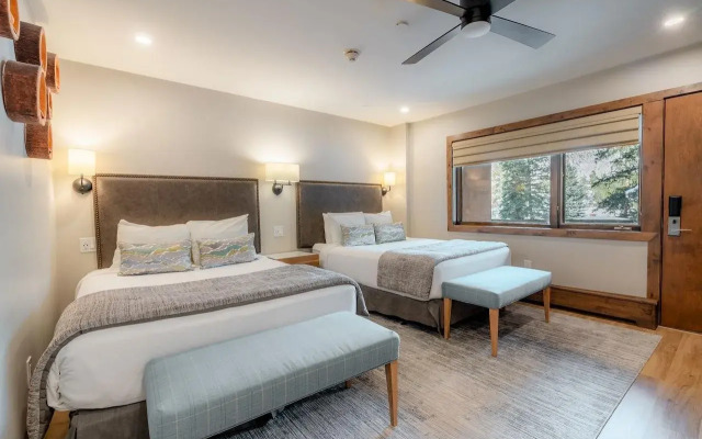 Manor Vail Lodge