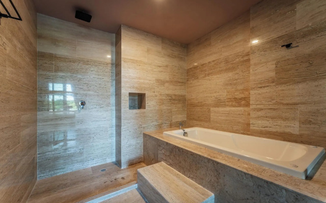 Hotel MID Project