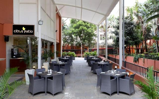 Peninsula Suites