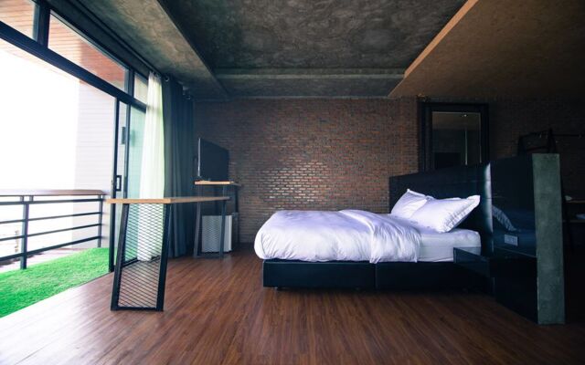 Bed Loft Cafe