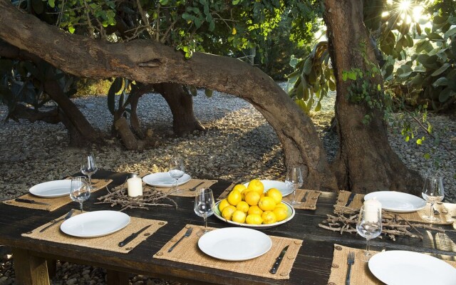 Tenuta busulmone Noto villa e piscina