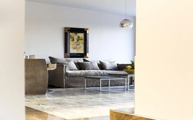Villa Selenia Gold