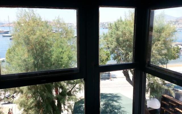 Cumba Suites Cafe&Bistro