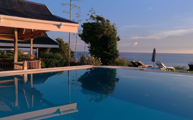 Kawayan Holiday Resort