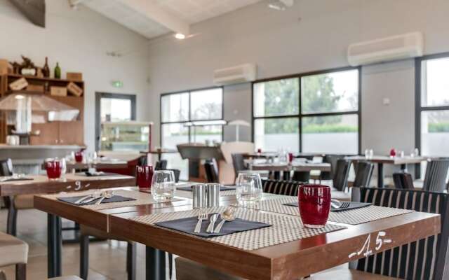 Hôtel Restaurant AKENA Bordeaux La Brède