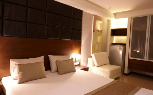 Collection O The Bangkok Cha Cha Suite