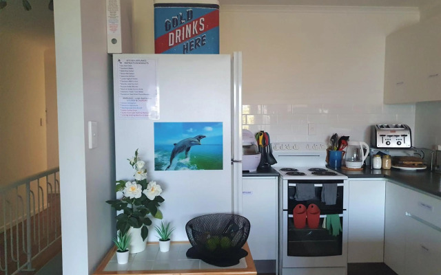 Amazing City Location-Private Room in a Share House-2 Rooms available!!