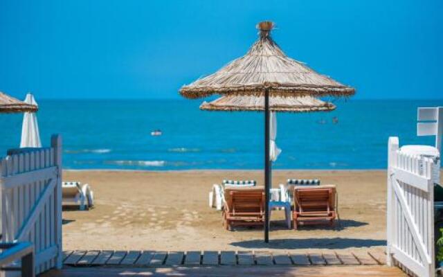 Static Beach Resort
