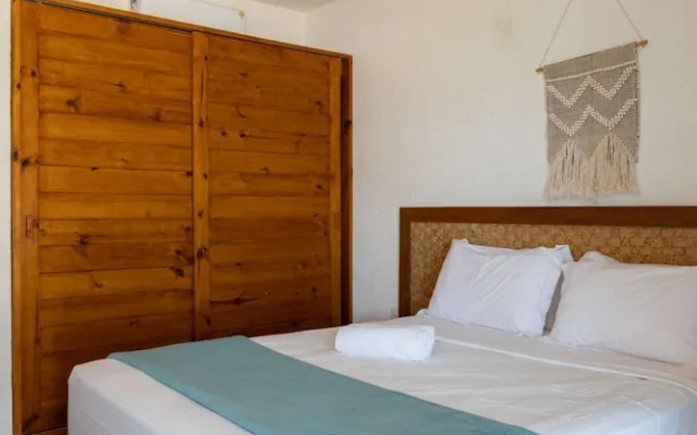 Maravilhosa Casa com Piscina em Frente Praia