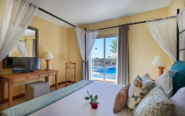 Pula Suites Boutique Resort