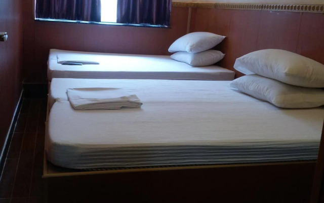 USA Hostel