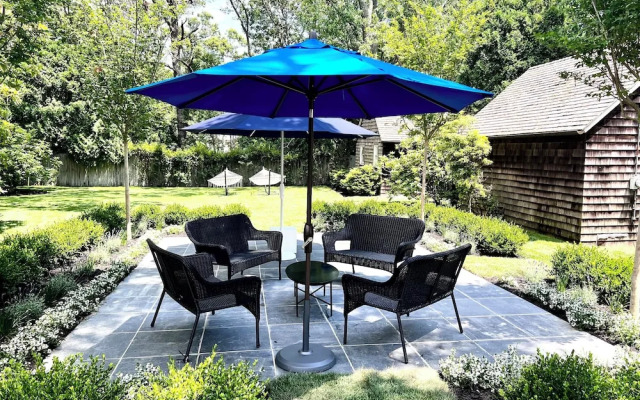 Wainscott Woods Retreat