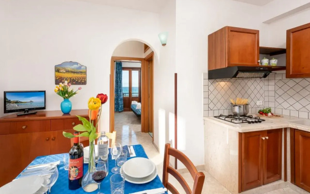 Beach Apartments Trilo