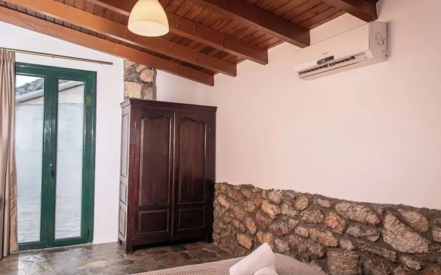 Agrilia Koromili Retreat