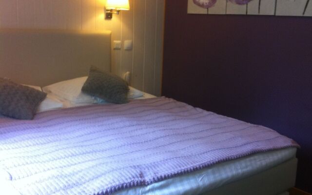 Au Cheval Blanc Hôtel et Restaurant