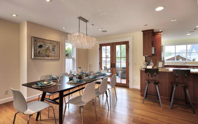3715 Bliss by the Sea