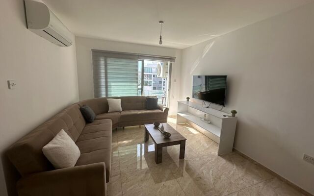 Inviting 2-bed Apartment in Kyrenia