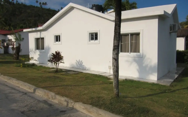 Suites & Rooms A&T Samana