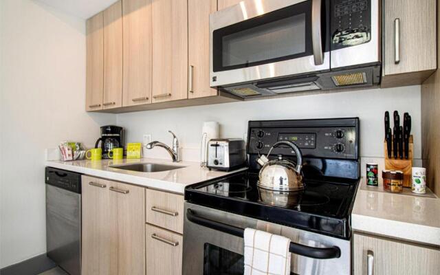 Roami at Habitat Brickell