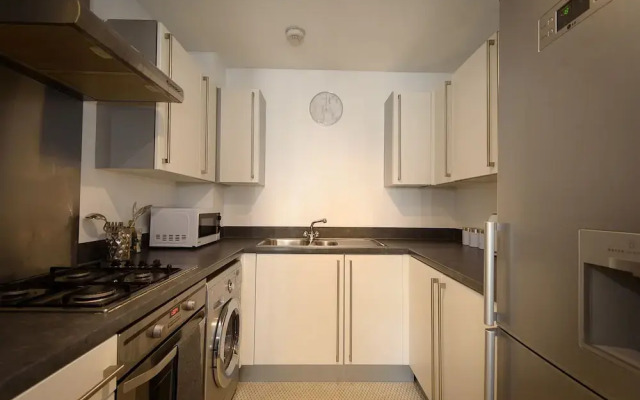 Karah Suites- Longhorn Avenue