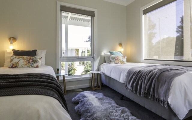 Spring Home - Our Place at Bright