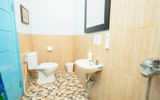 RedDoorz near RSUD Kota Mataram