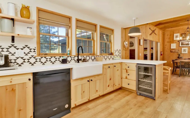 BOW Canyon Cabin #2172