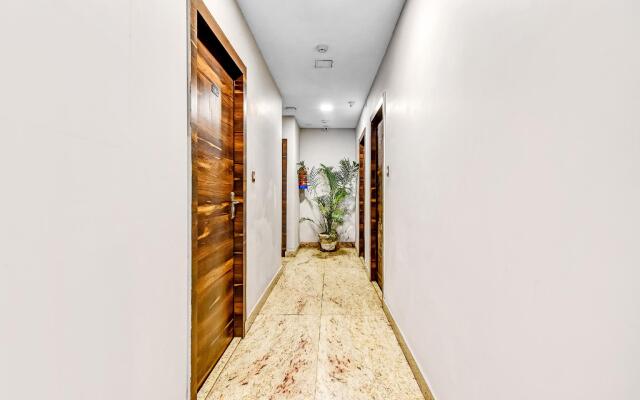 OYO Townhouse 567 MB International