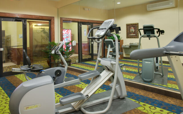 Holiday Inn Express & Suites Galveston West-Seawall